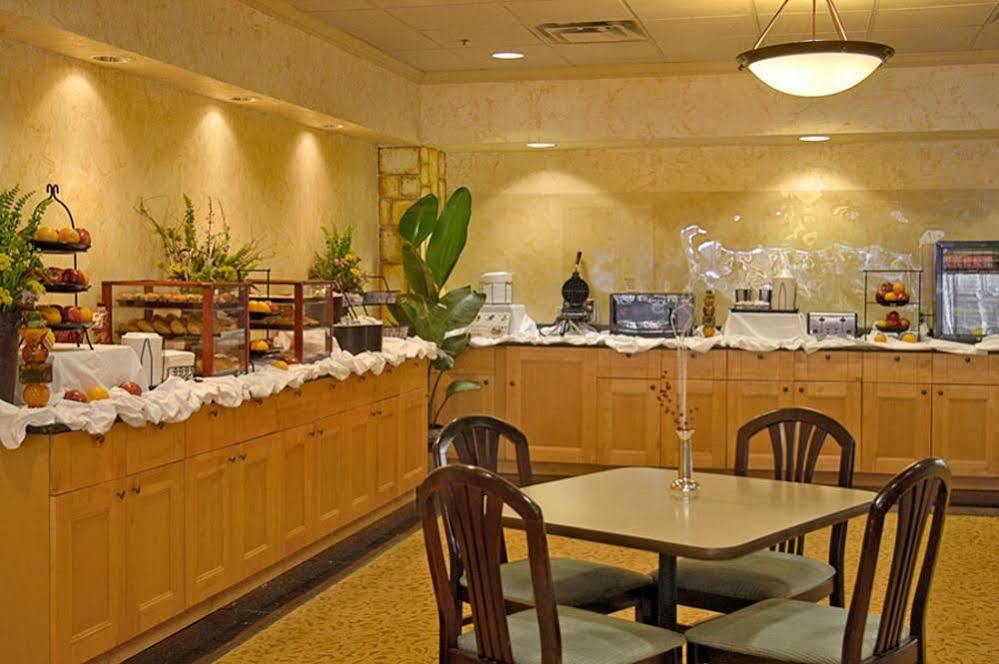 Hotel Staybridge Market Ctr Field, An Ihg Dallas