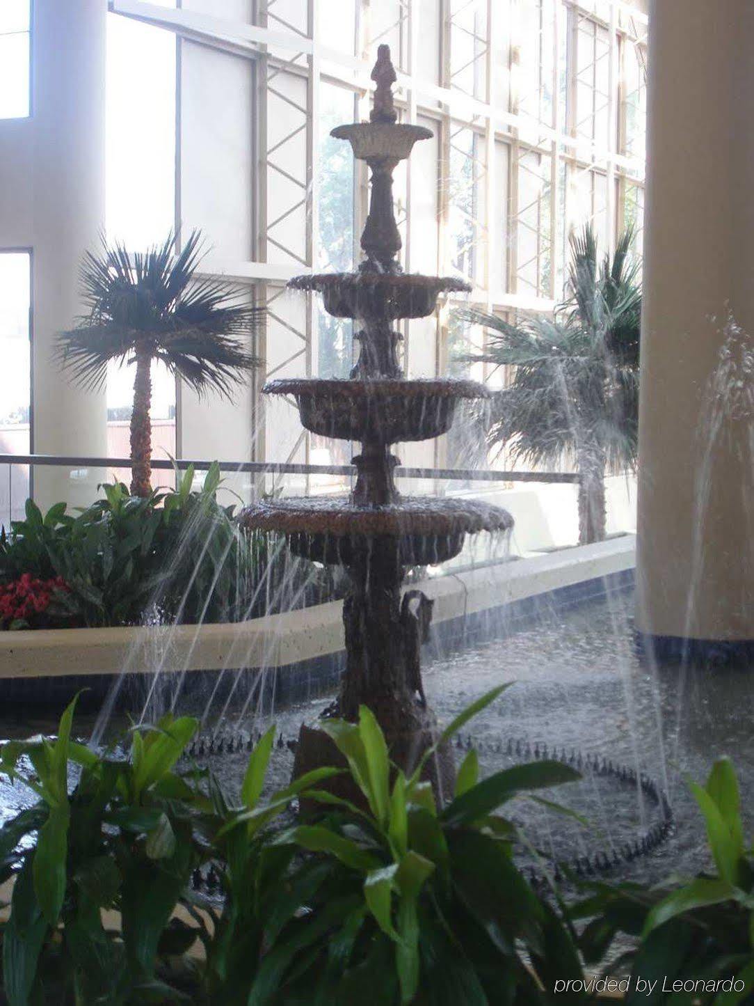 Doubletree By Hilton Near The Galleria