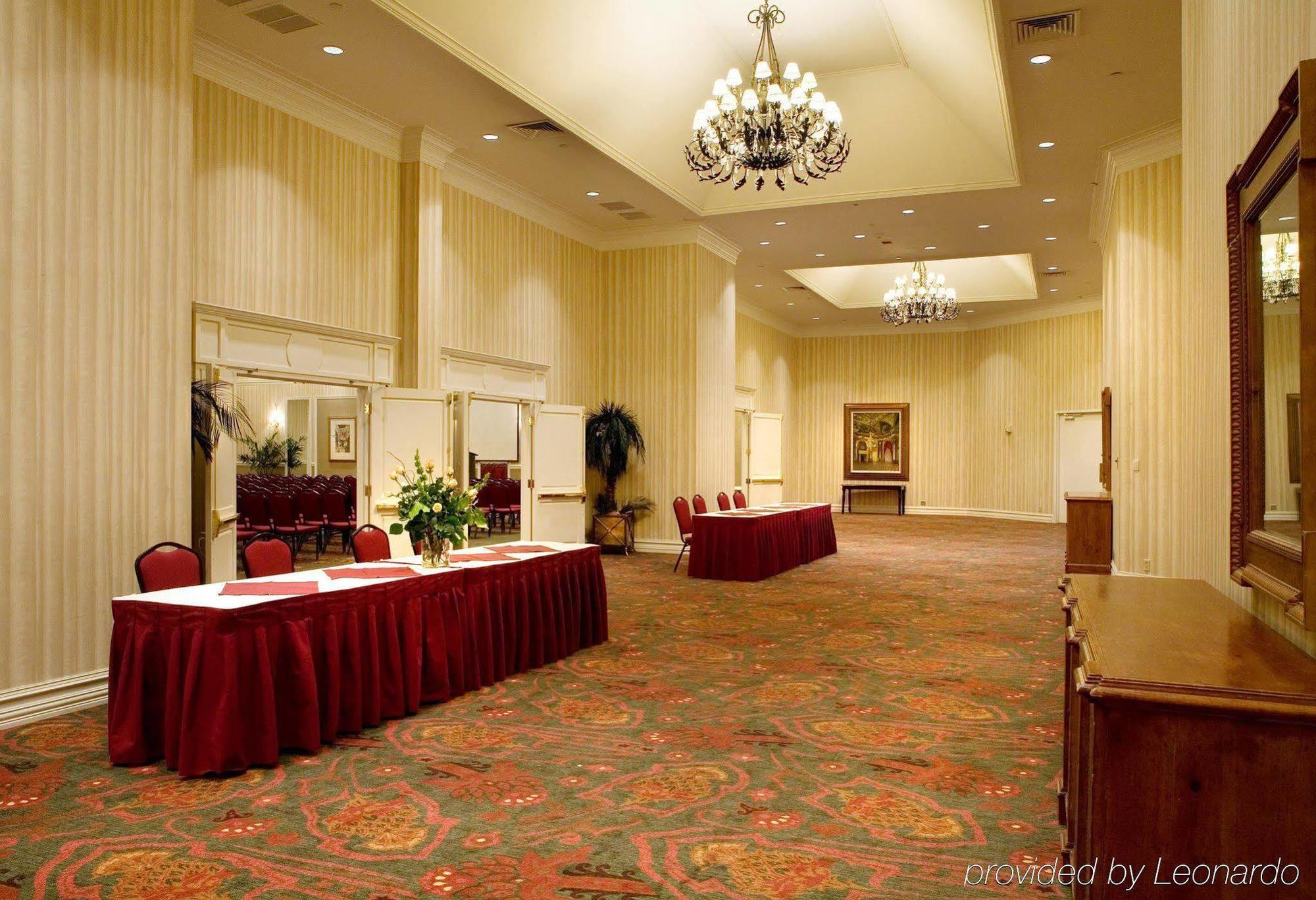 Hotel Doubletree By Hilton Near The Galleria 3*
