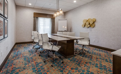 Hampton Inn & Suites Dallas-Central Expy/North Park Area Hotel