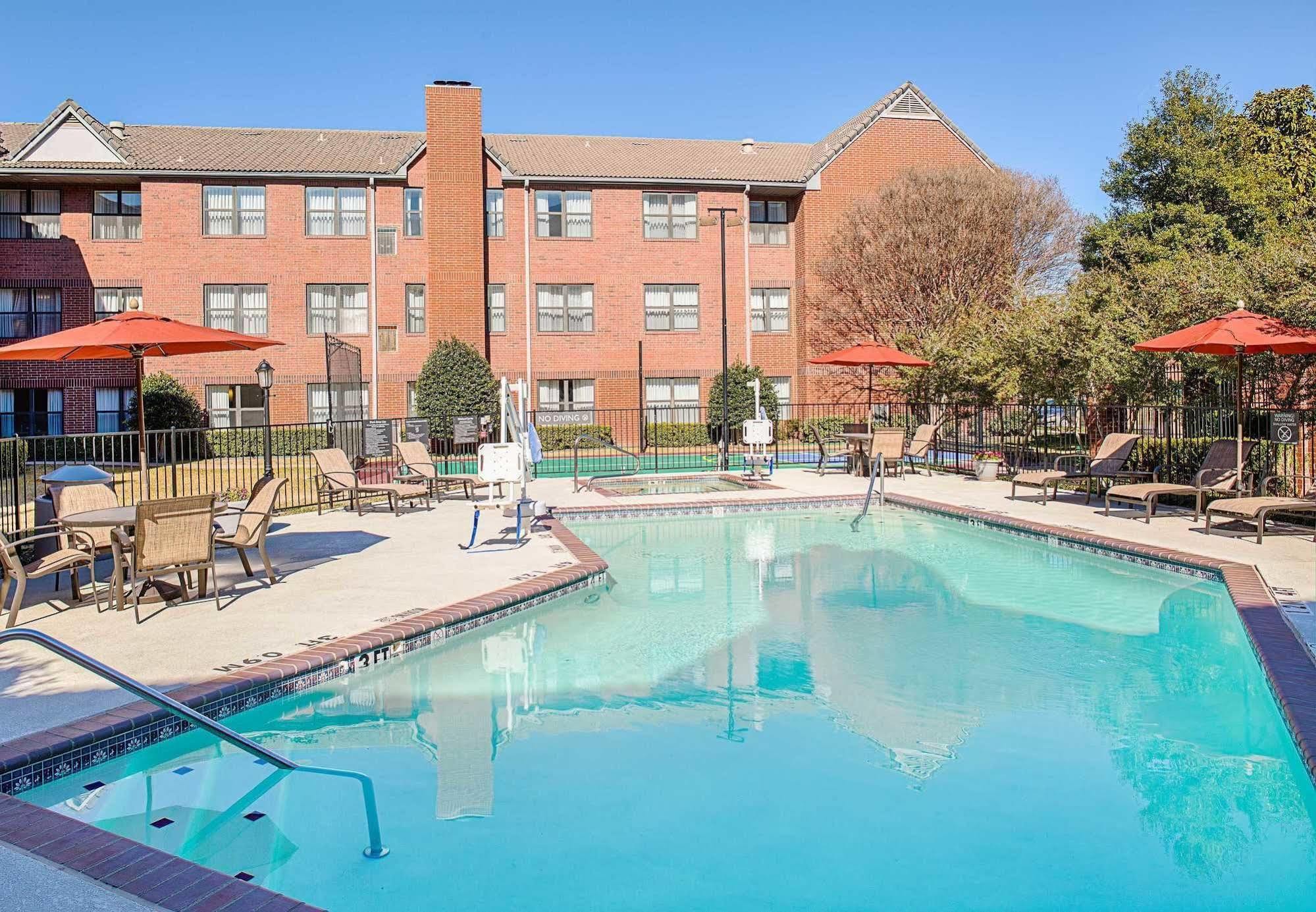 Addison/quorum Drive 3* Dallas