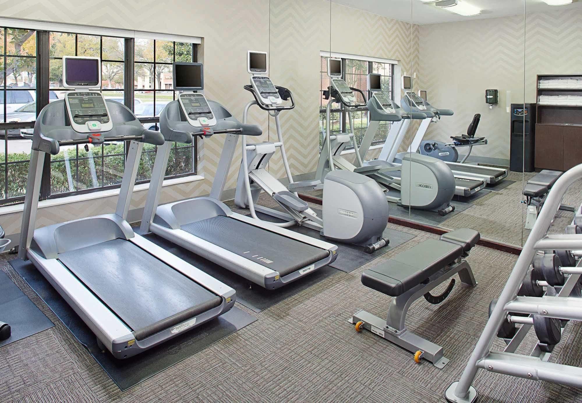 Hotel Addison/quorum Drive 3*