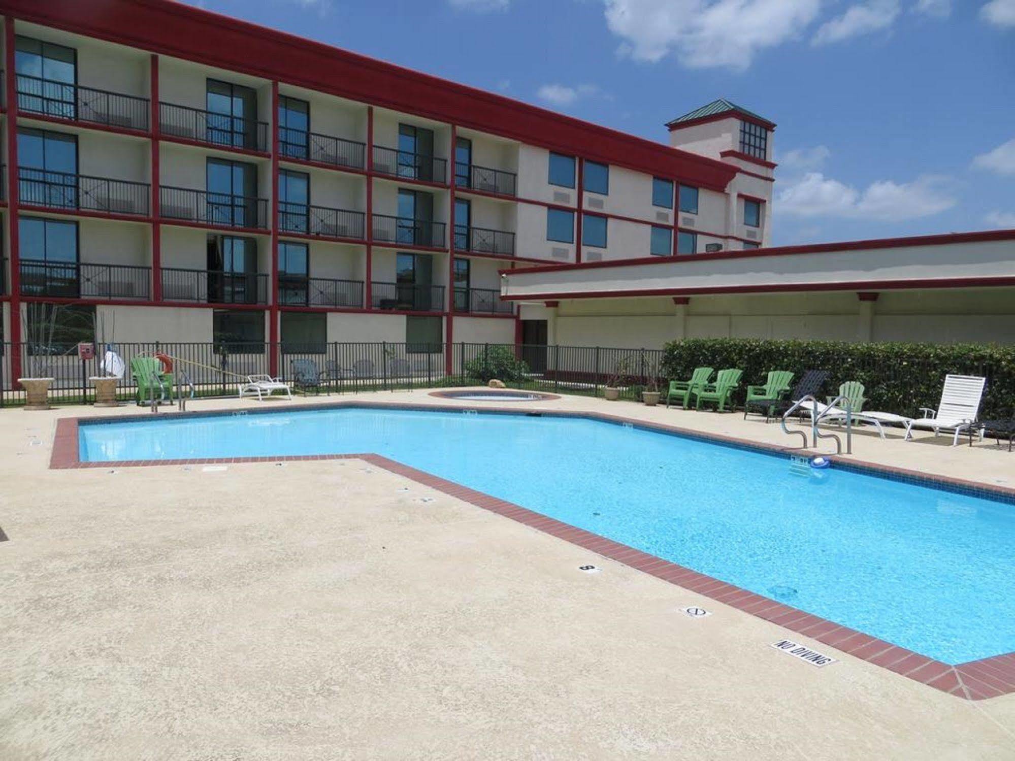 Gateway Park Central Hotel