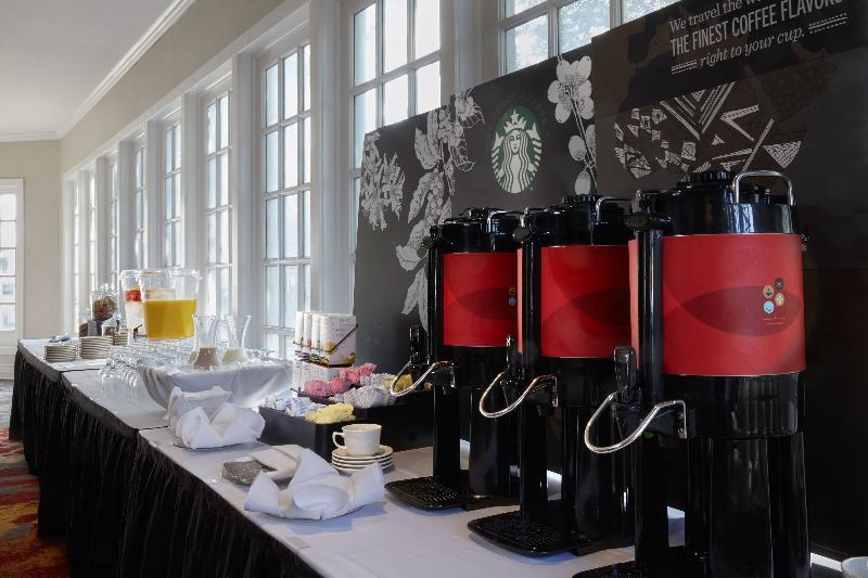 Doubletree By Hilton Near The Galleria Hotel 3*