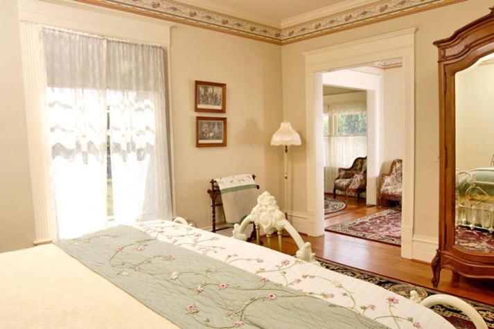 Bed & Breakfast The Corinthian Dallas