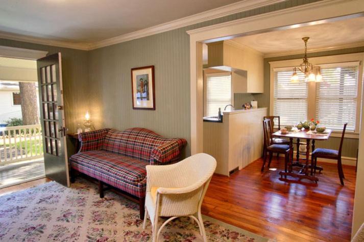 Bed & Breakfast The Corinthian 3*