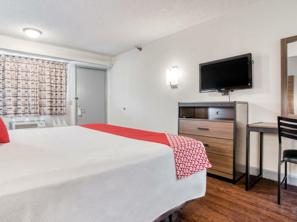 Field Hotel Dallas
