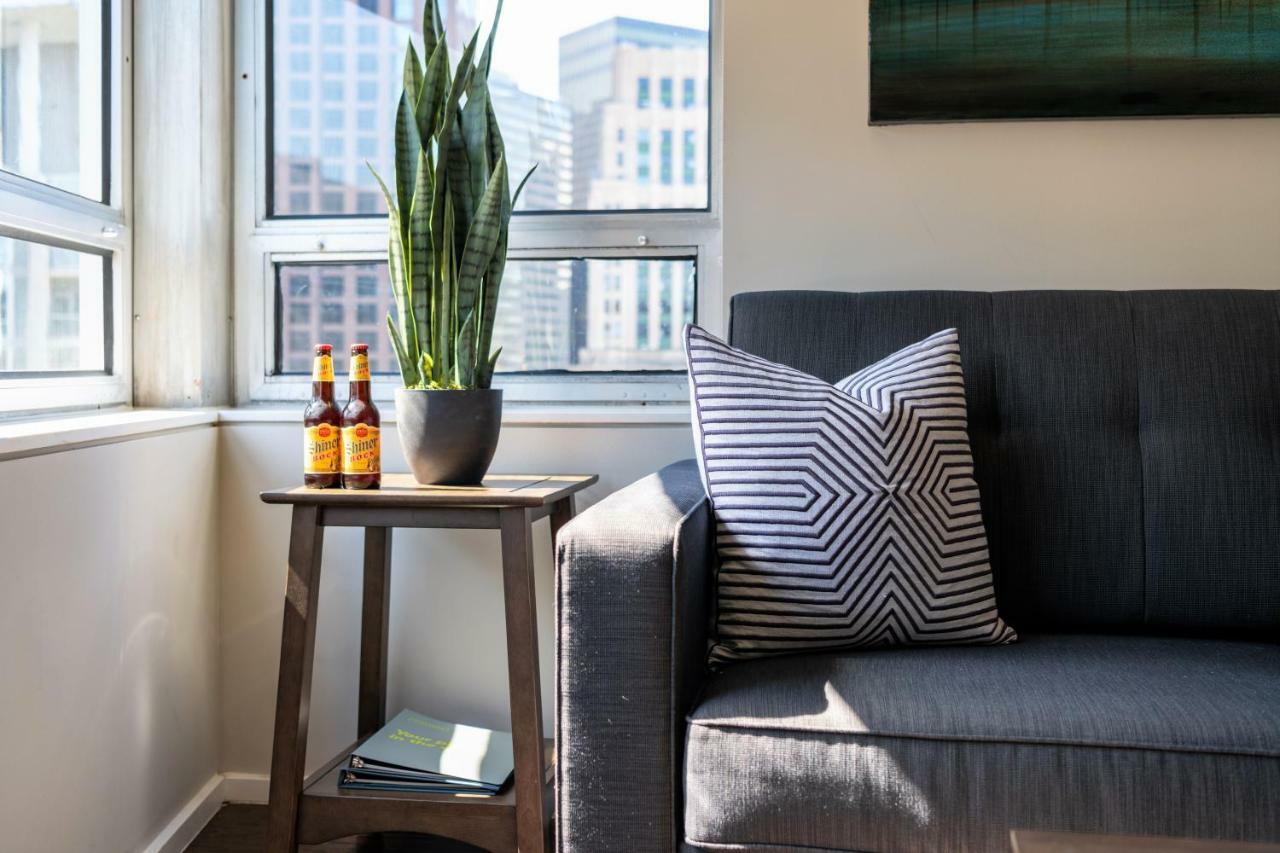 Alfred On Jackson Street Apartment