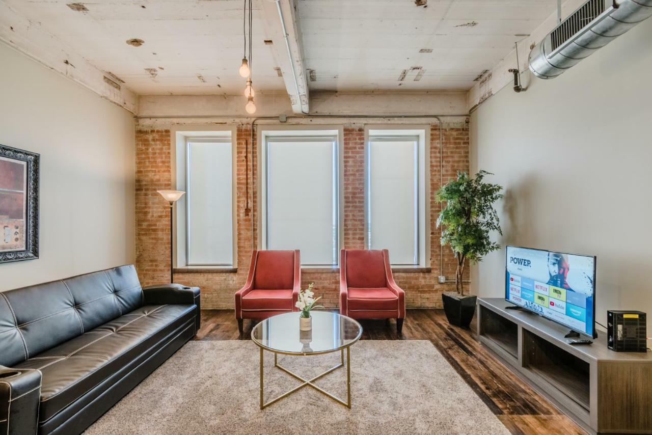 Regal Corporate - Downtown Dallas
