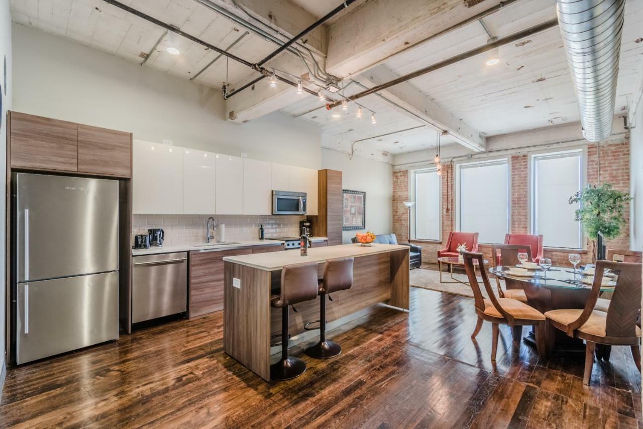 Regal Corporate - Downtown Dallas