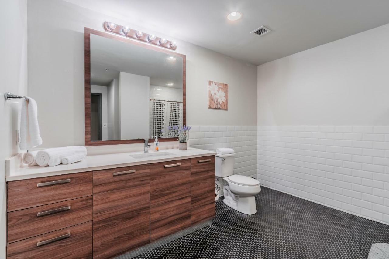 Regal Corporate - Downtown *