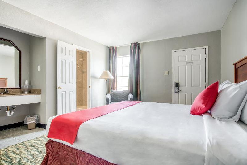 Hotel South