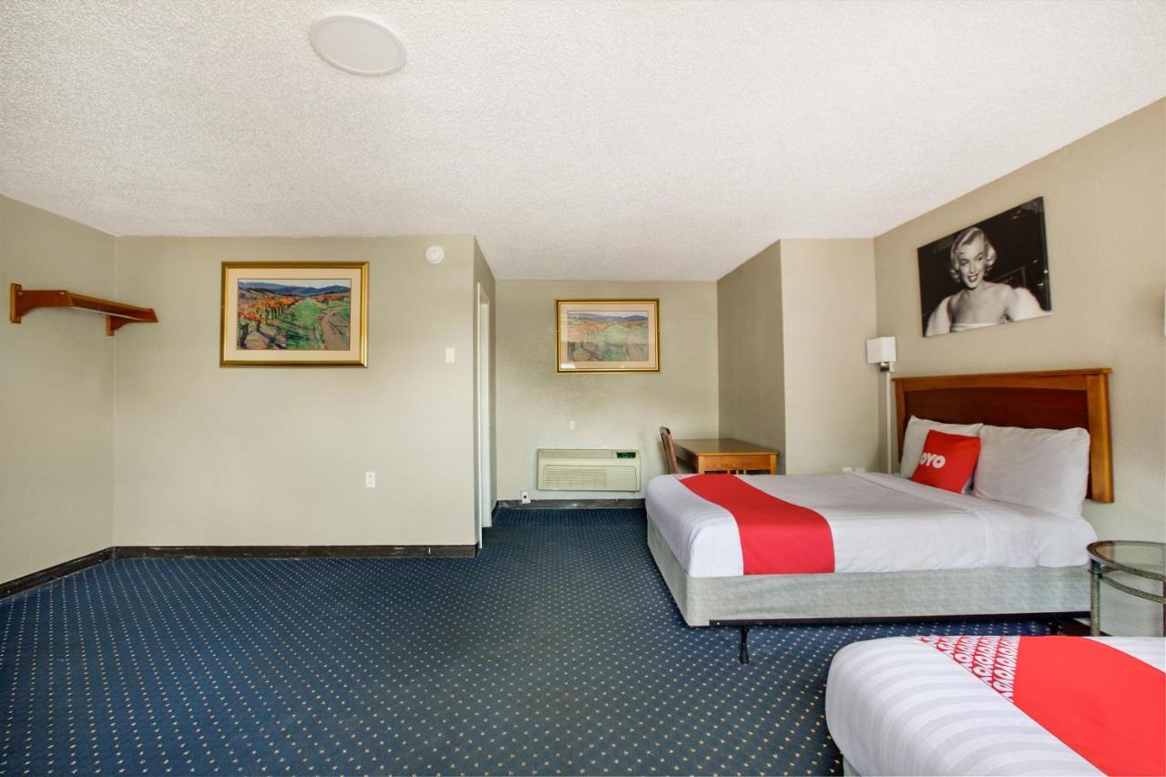 Hotel South