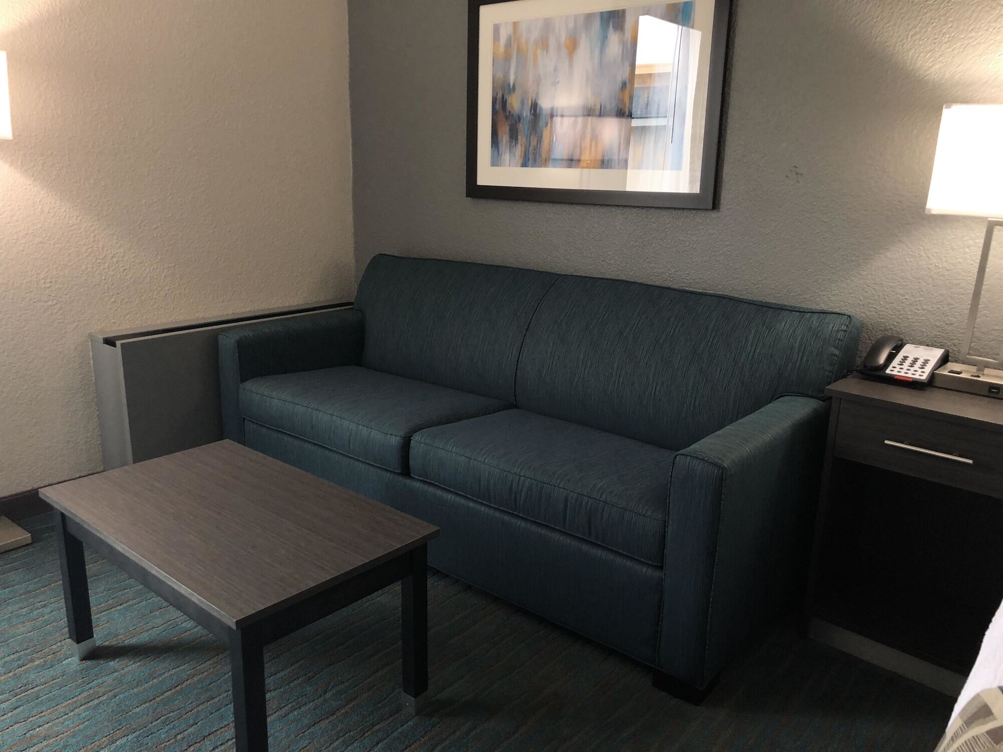 Comfort North Field Airport Inn 4*