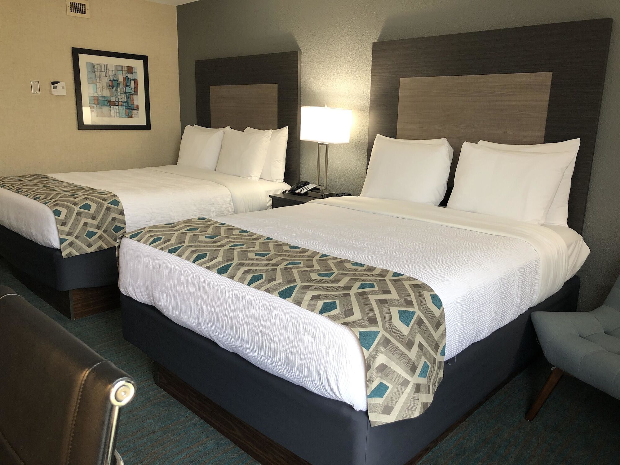 Inn Comfort North Field Airport 4*