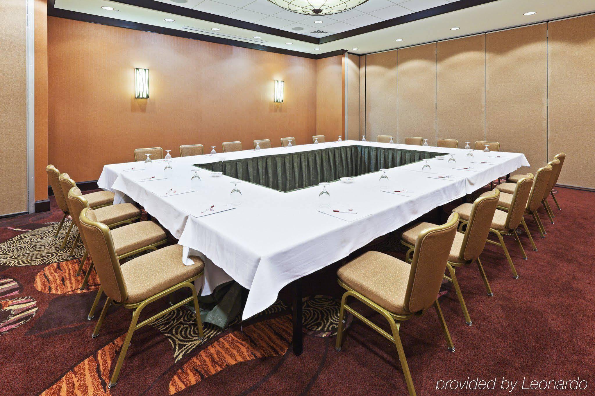 Crowne Plaza Downtown By Ihg Hotel