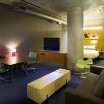 Aloft Downtown Dallas